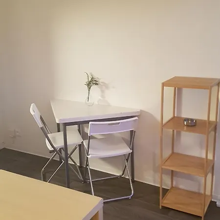 Lägenhet Agreable Proche Toutes Commodites Bordeaux