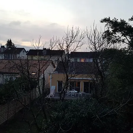 Lägenhet Agreable Proche Toutes Commodites