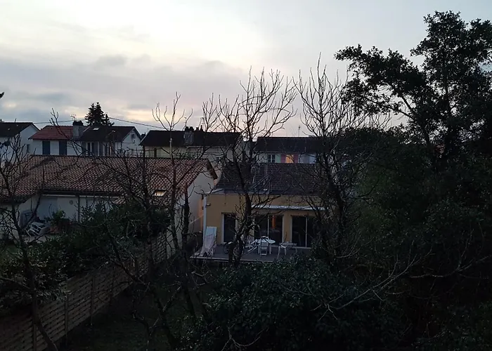 Appartement Agreable Proche Toutes Commodites